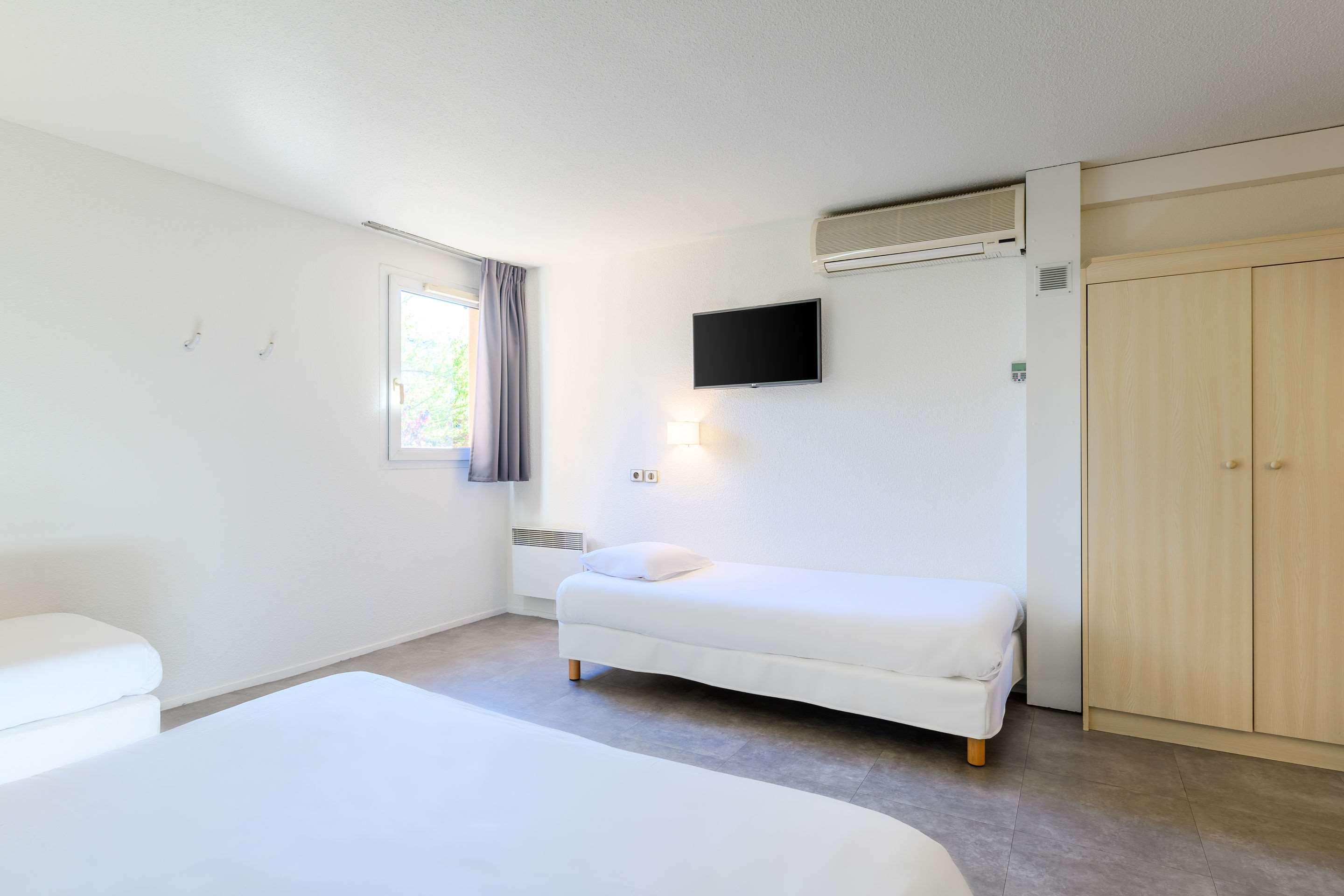 Comfort Hotel Orleans Saran Exterior photo