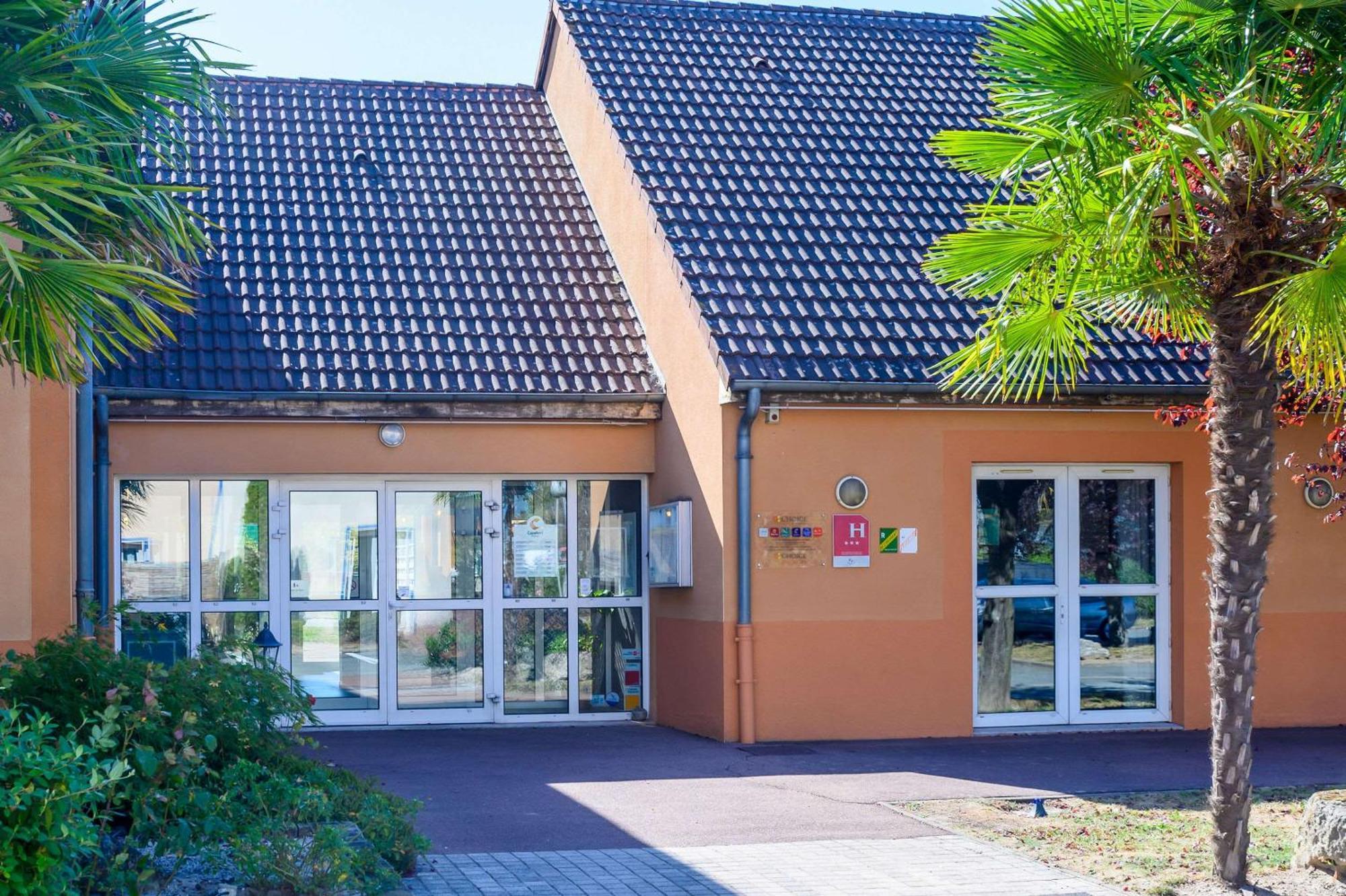 Comfort Hotel Orleans Saran Exterior photo