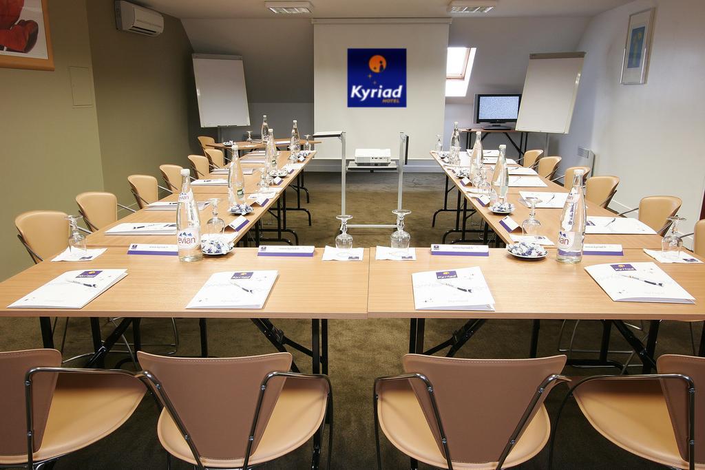 Comfort Hotel Orleans Saran Business photo