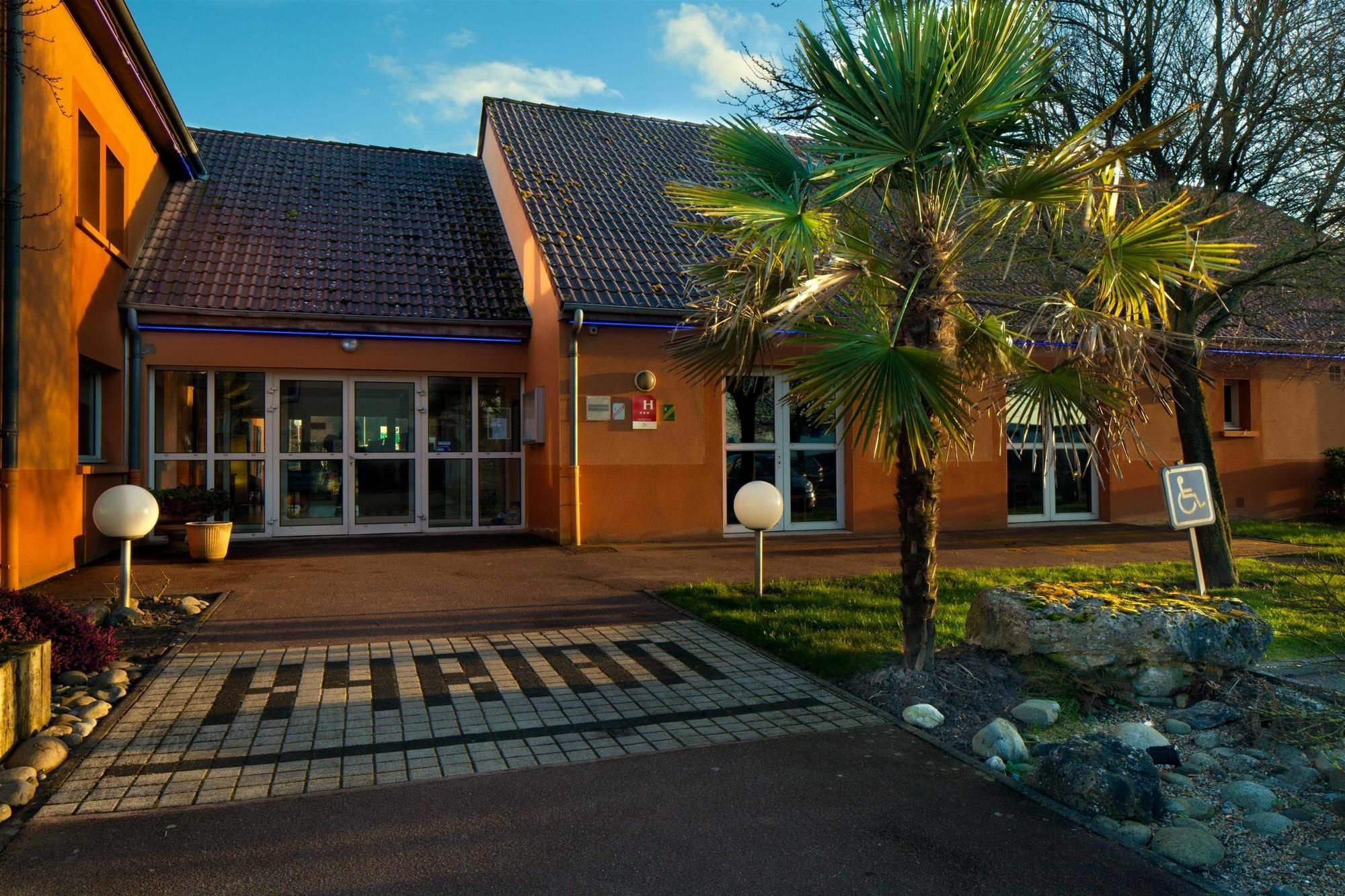 Comfort Hotel Orleans Saran Exterior photo