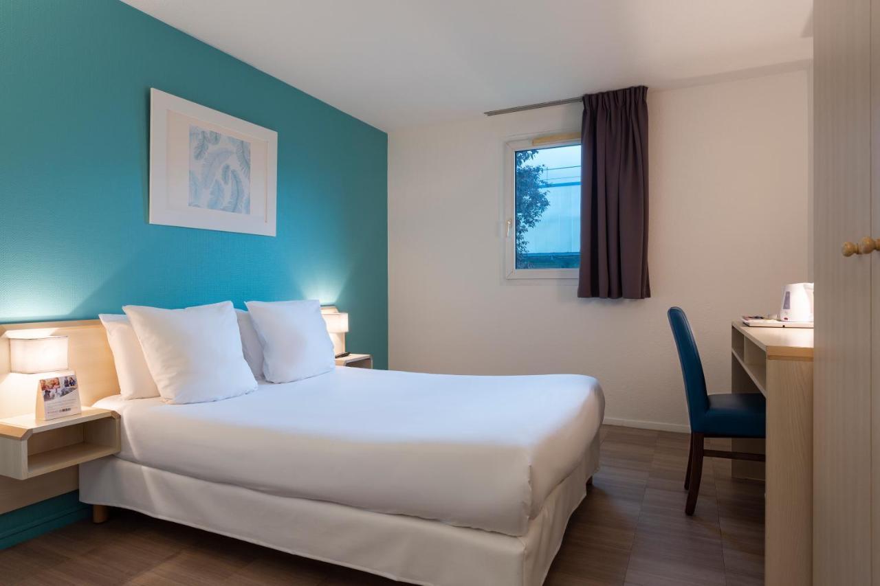 Comfort Hotel Orleans Saran Room photo
